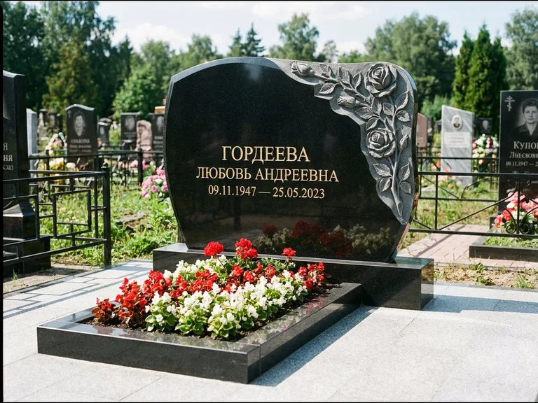 Памятник с барельефом — выполненная работа 16 в Новом Уренгое