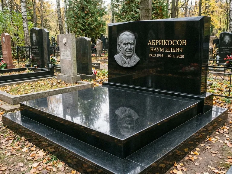 Памятник с барельефом — выполненная работа 37 в Новом Уренгое