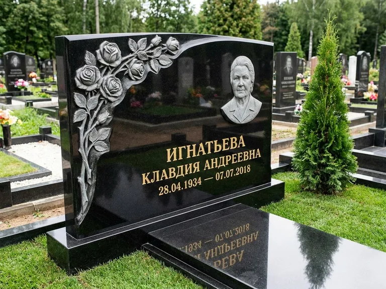 Памятник с барельефом — выполненная работа 45 в Новом Уренгое