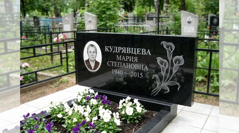Памятник с гравировкой калл — выполненная работа «Кудрявцева» в Новом Уренгое