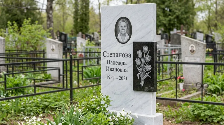 Памятник с гравировкой тюльпанов — выполненная работа «Степанова» в Новом Уренгое