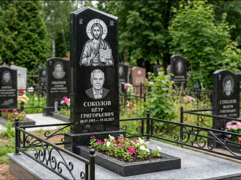Памятник с гравировкой иконы — образ Николая Чудотворца, работа «Мельникова» в Новом Уренгое