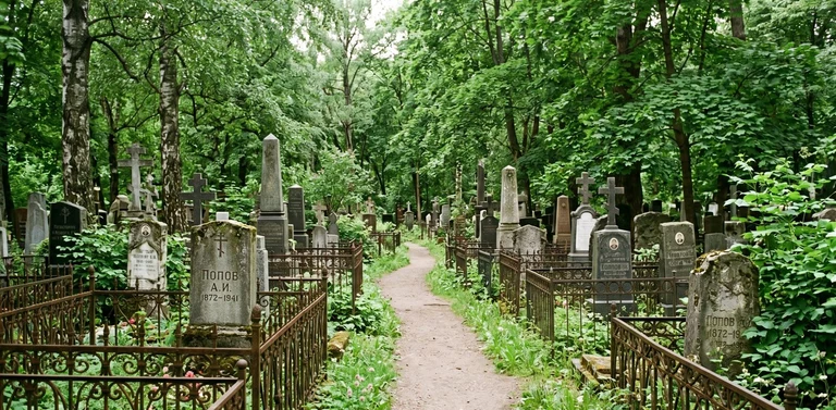 Памятники на Всесвятском кладбище в Краснодаре — реставрация и установка